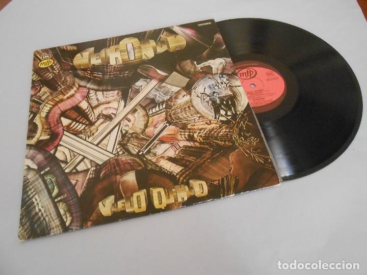 Discos de vinilo: LP NEURONIUM - VUELO QU&Iacute;MICO - - Foto 1