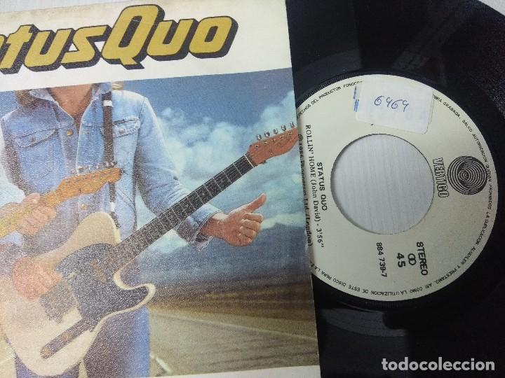 Discos de vinilo: STATUS QUO/ROLLIN HOME/SINGLE. - Foto 2
