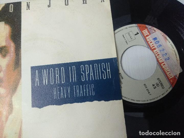 Discos de vinilo: ELTON JOHN/A WORD IN SPANISH/SINGLE. - Foto 2