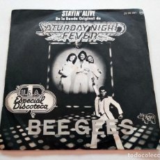 Discos de vinilo: VINILO SINGLE DE BEE GEES. STAYIN ALIVE. 1977.