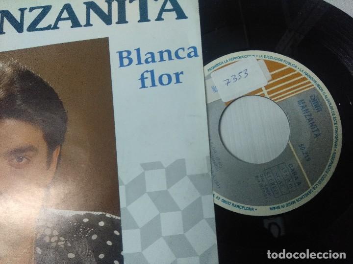 Discos de vinilo: MANZANITA/BLANCA FLOR/SINGLE. - Foto 2