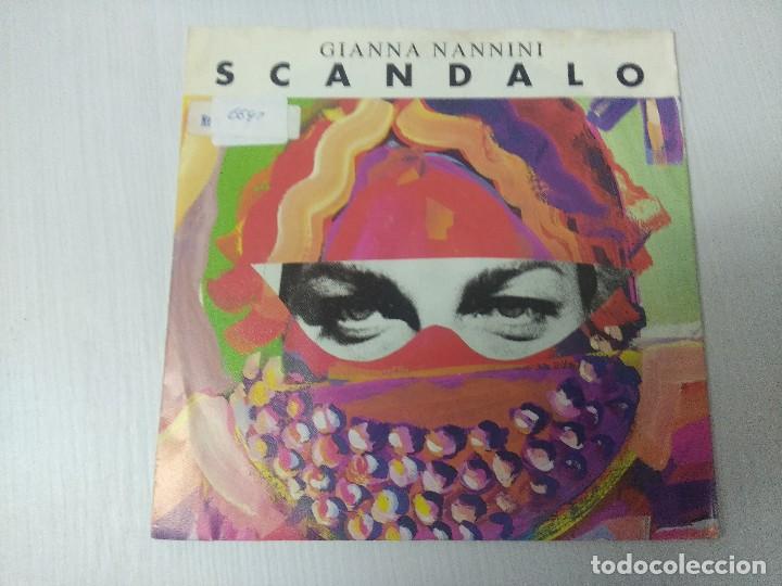 Discos de vinilo: GIANNA NANNINI/SCANDALO/SINGLE. - Foto 1