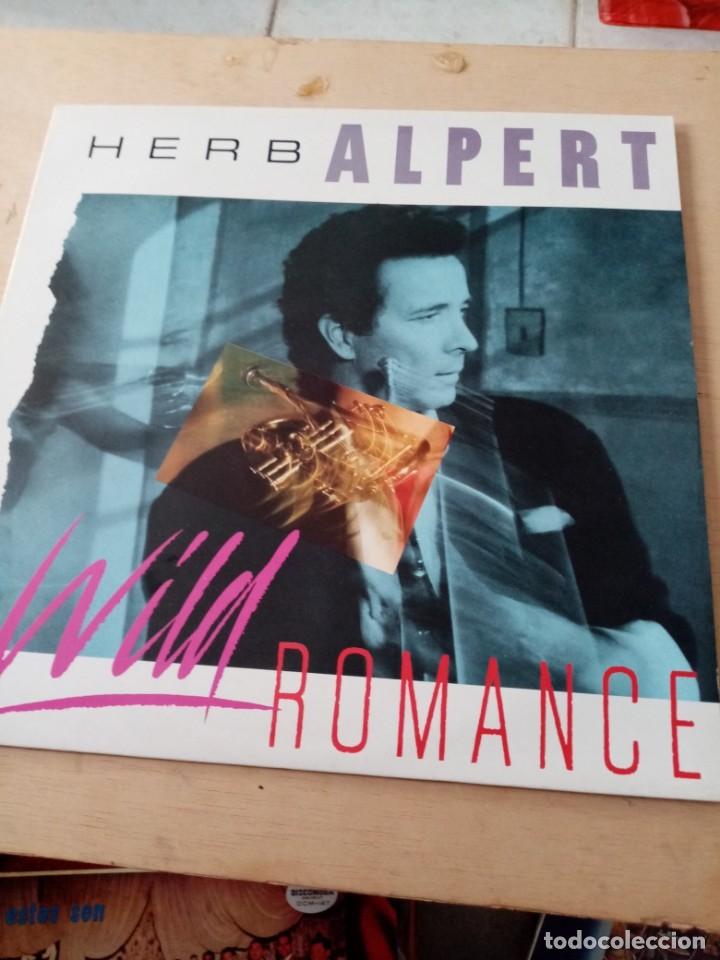Discos de vinilo: HERB ALPERT. WILD ROMANCE - Foto 1