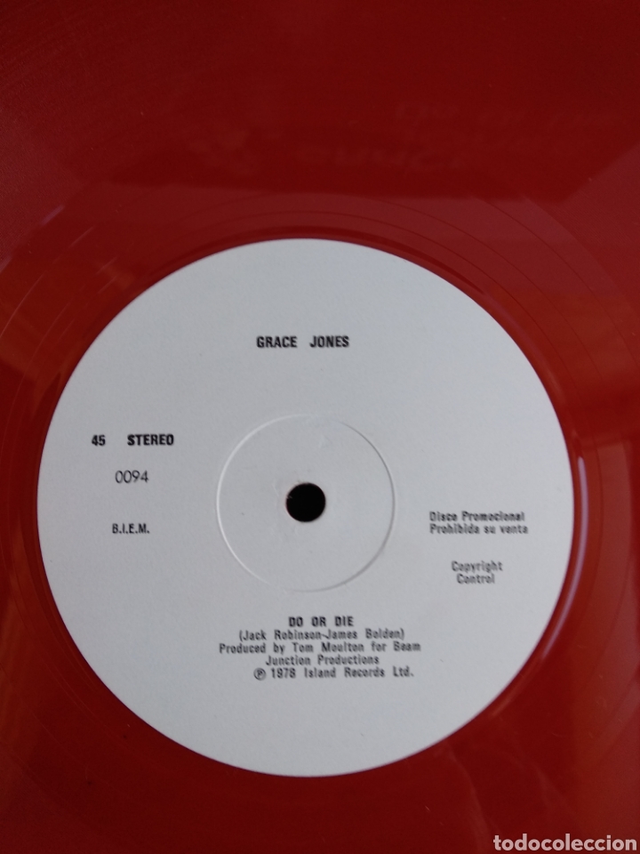 Discos de vinilo: *GRACE JONES, DO OR DIE, AMANDA LEAR, RUN BABY RUN, ARIOLA, 1978 - Foto 3 - 299347613