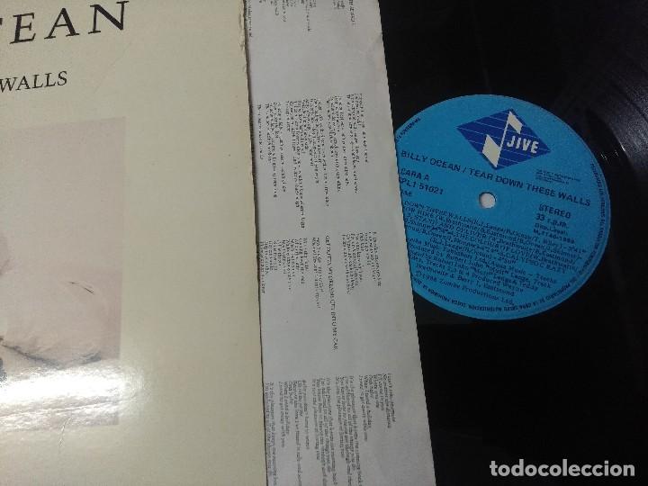 Discos de vinilo: BILLY OCEAN/TEAR DOWN THESE WALLS/VINILO. - Foto 2