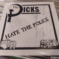 Discos de vinilo: THE DICKS HATE THE POLICE. SINGLE VINILO. NUEVO. Lote 300013003