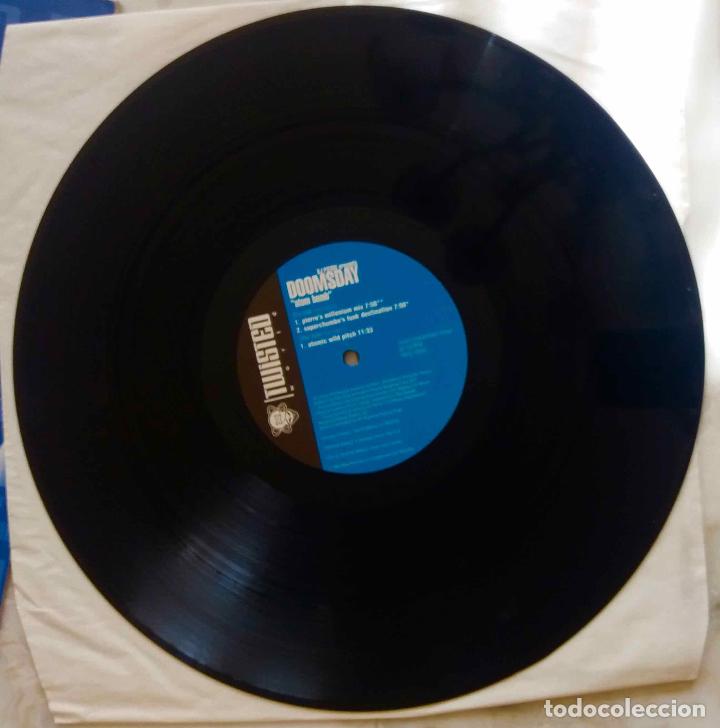 Discos de vinilo: DOOMSDAY, ATOM BOMB. DOBLE MAXI SINGLE CON 6 TEMAS, 2 DISCOS - Foto 3