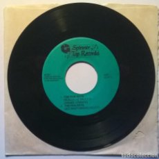 Discos de vinilo: FIVE KEYS. WHAT GOES ON/ ONE GREAT LOVE/ REALLY-O TRULLY/ GEE WHITTAKERS. SPINNING TOP 2 SUECIA EP. Lote 302904193