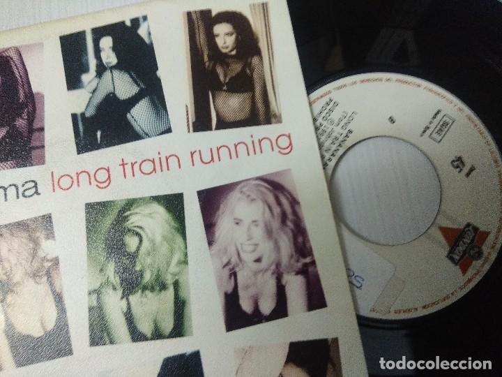 Discos de vinilo: BANANARAMA/LONG TRAIN RUNNING/SINGLE PROMOCIONAL. - Foto 2