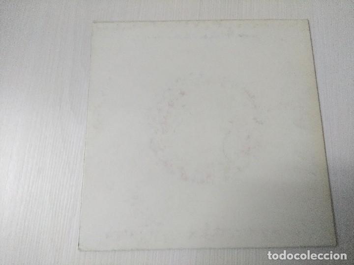 Discos de vinilo: SINITTA/LAY ME DOWN EASY/SINGLE PROMOCIONAL. - Foto 3
