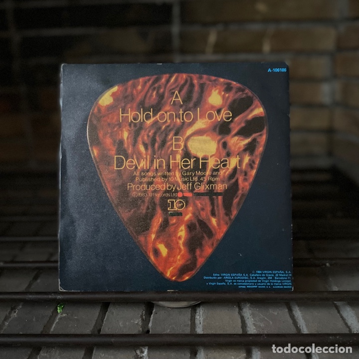 Discos de vinilo: Gary Moore Hold on to love single 1984 - Foto 2