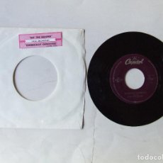 Discos de vinilo: BEATLES SINGLE JUKEBOX VINILO PAUL MCCARTNEY OFF THE GROUND COSMICALLY CONSCIOUS. Lote 303525213
