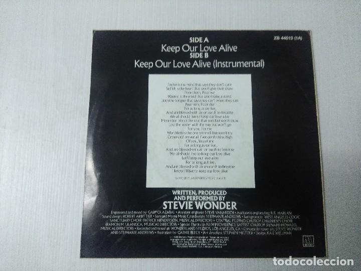 Discos de vinilo: STEVIE WONDERS/KEEP OUR LOVE ALIVE/SINGLE. - Foto 3