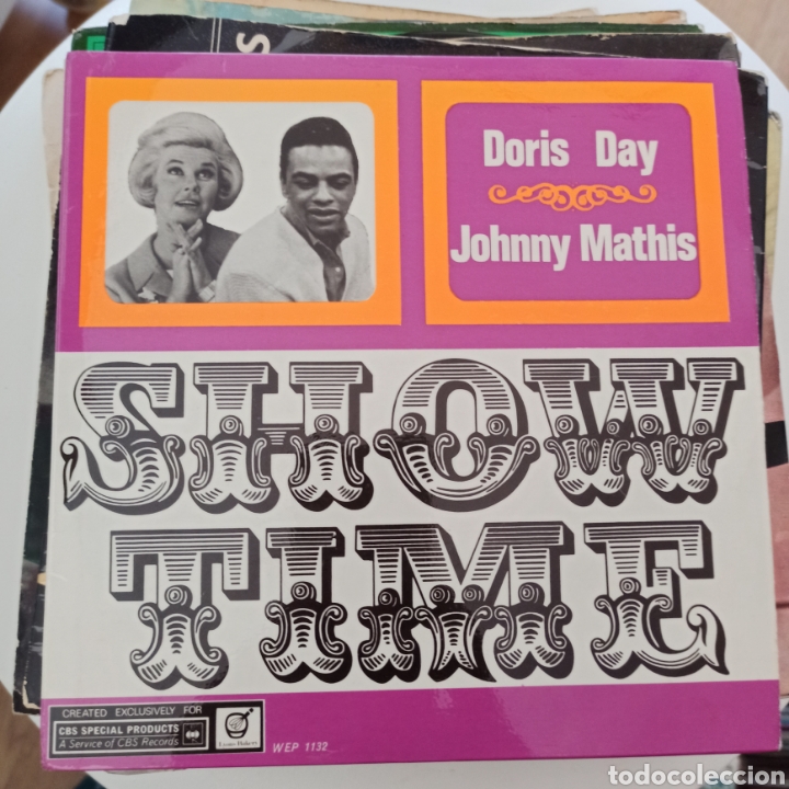 Discos de vinilo: Doris Day / Johnny Mathis &ndash; Show Time (CBS, UK, 1967) - Foto 1
