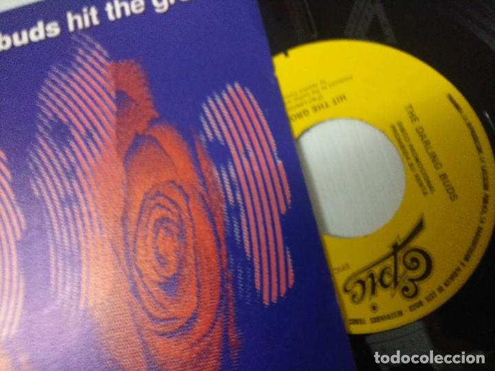 Discos de vinilo: THE DARLING BUDS/HIT THE GROUND/SINGLE. - Foto 2