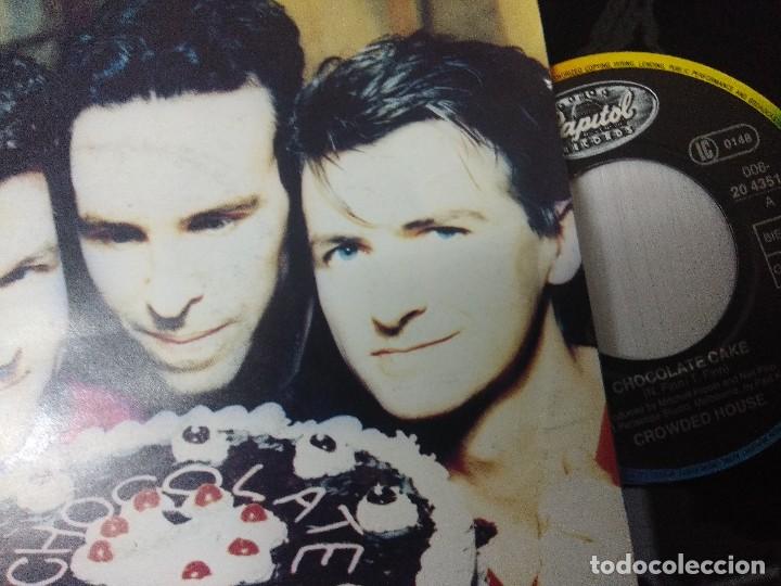 Discos de vinilo: CROWDED HOUSE/CHOCOLATE CAKE/SINGLE. - Foto 2