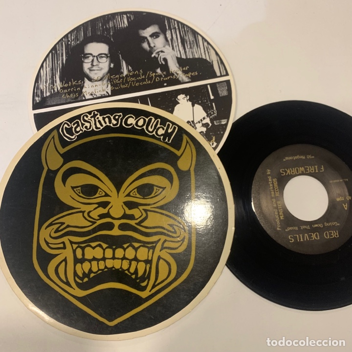 Discos de vinilo: single ep Casting Couch red devils fireworks action family dog - Foto 1