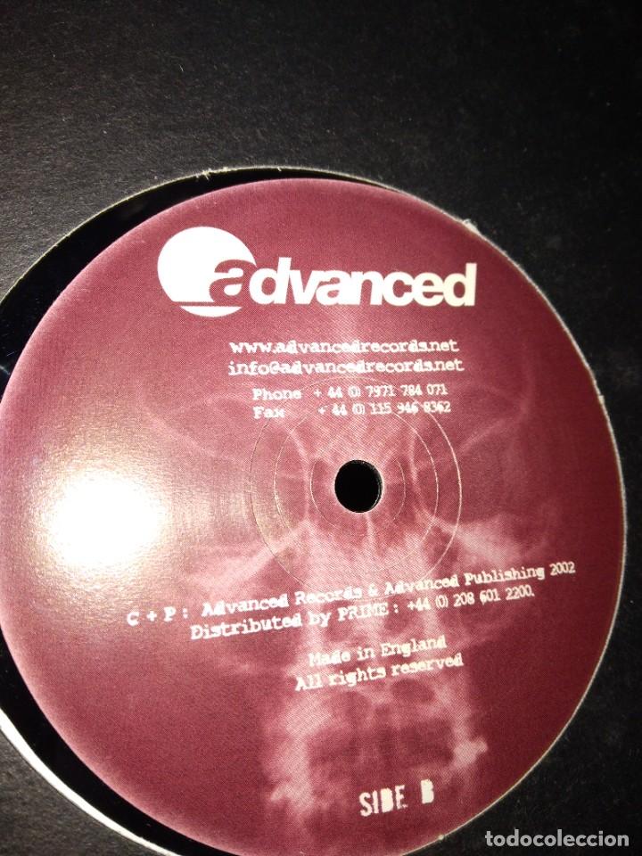 Discos de vinilo: TECHNO E.P. 12&rdquo; - ADE FENTON VS. IGNITION TECHNICIAN - EXIT WONDERLAND (UK. 2002) - Foto 2