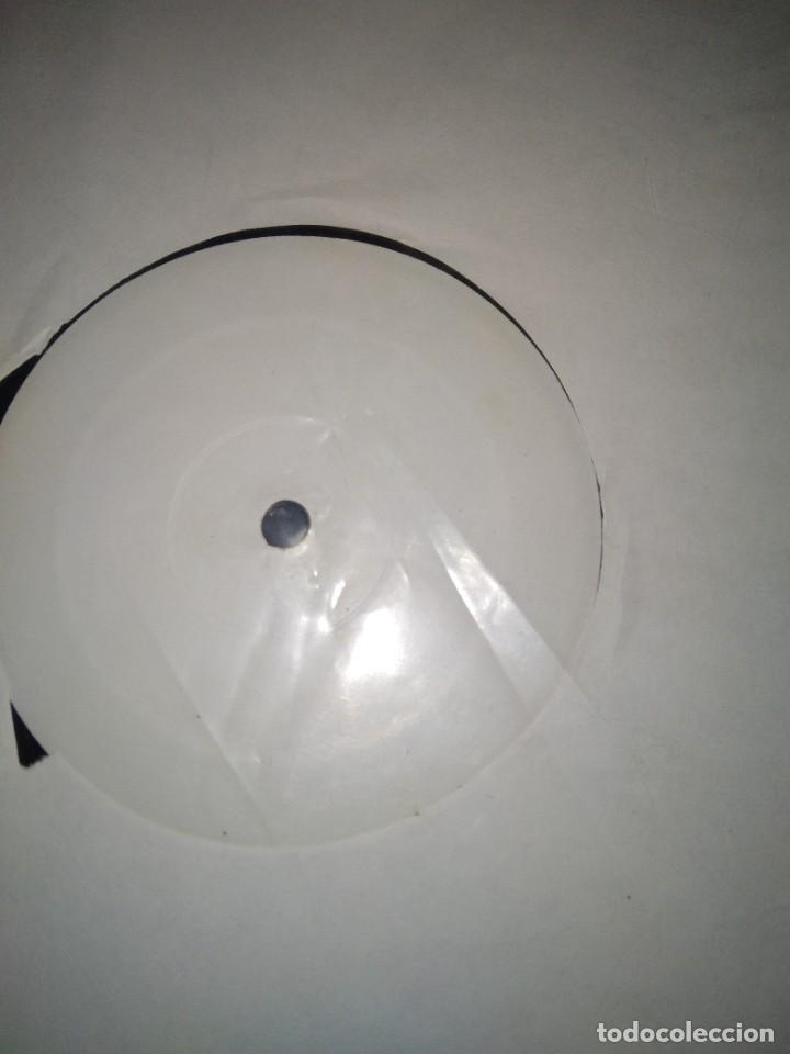 Discos de vinilo: TECHNO E.P. 12&rdquo; - MATHEW JOHNSON - NEW IDENTITY - (Canada. 2001) - Foto 2