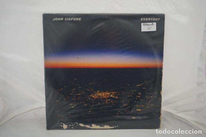 Discos de vinilo: MAXI-SINGLE - John Ciafone - Everyday (12&rdquo;) - Foto 1