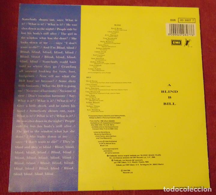 Discos de vinilo: TALKING HEADS &ndash; Blind - SINGLE 1988 ESTADO NM - Foto 2