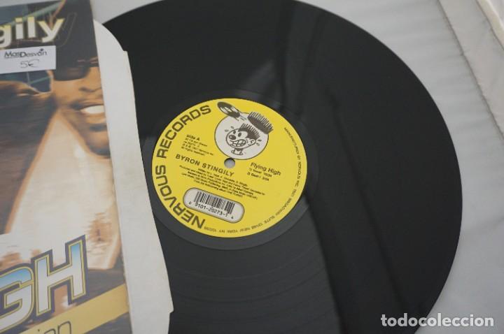 Discos de vinilo: MAXI-SINGLE - Byron Stingily - Flying High (12&rdquo;) - Foto 2