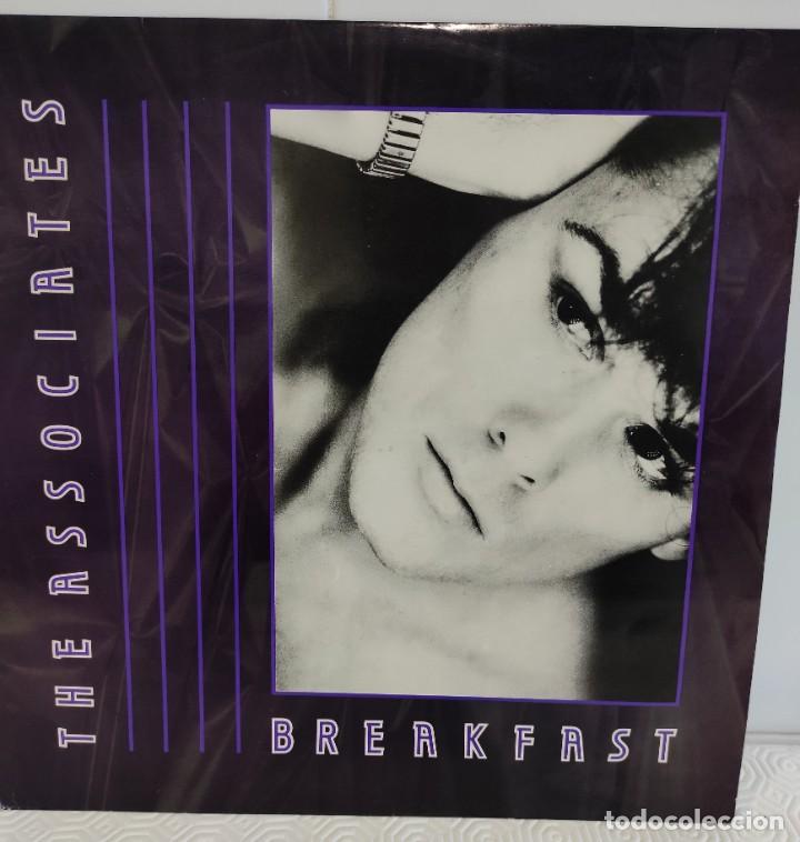 Discos de vinilo: The Associates - Breakfast - Foto 1