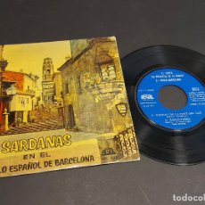 Discos de vinilo: COBLAS LA PRINCIPAL DE LA BISBAL Y BARCELONA / SARDANAS EN EL PUEBLO ESPAÑOL DE BARCELONA.