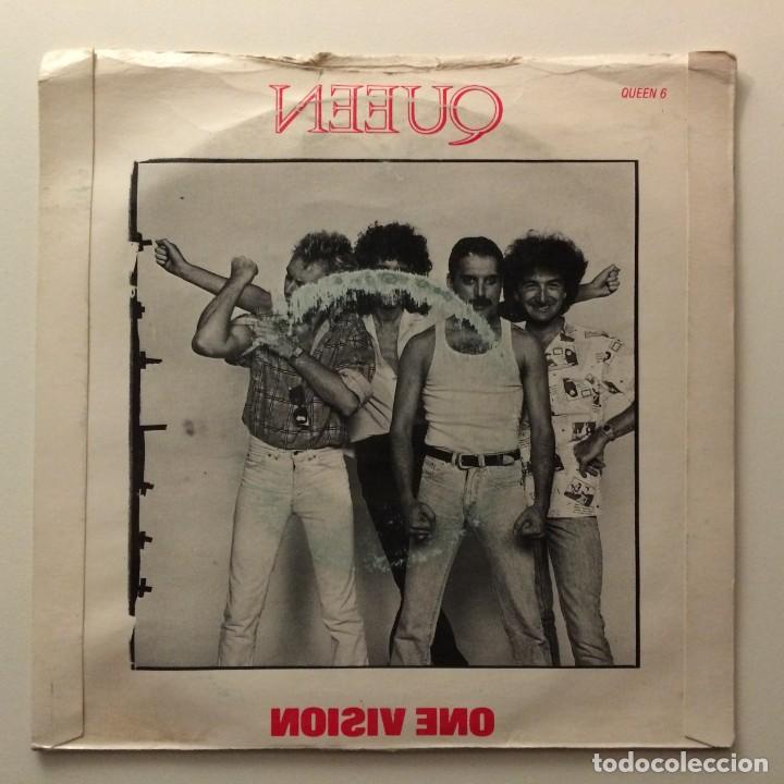 Discos de vinilo: Queen &ndash; One Vision / Blurred Vision , UK 1985 EMI - Foto 2