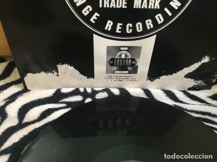 Discos de vinilo: D. Mob Featuring Gary Haisman &ndash; We Call It Acieed - Foto 3