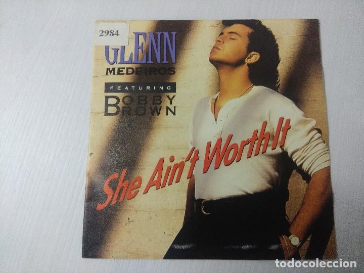 Discos de vinilo: GLENN MADEIROS/SHE AINT WORTH IT/SINGLE. - Foto 1