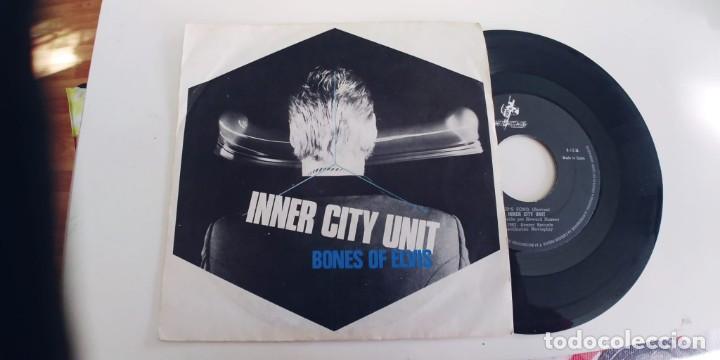 Discos de vinilo: INNER CITY UNIT-SINGLE BONES OF ELVIS - Foto 1
