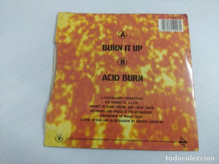 Discos de vinilo: THE BEADMASTERS WITH P.P ARNOLD/BURN IT UP/SINGLE. - Foto 3