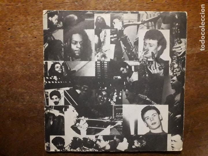Discos de vinilo: UB40 - dont walk on the grass + dr x - Foto 1