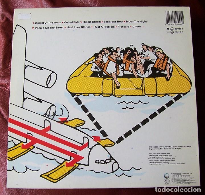 Discos de vinilo: NEIL YOUNG - LANDING ON WATER LP - Foto 2