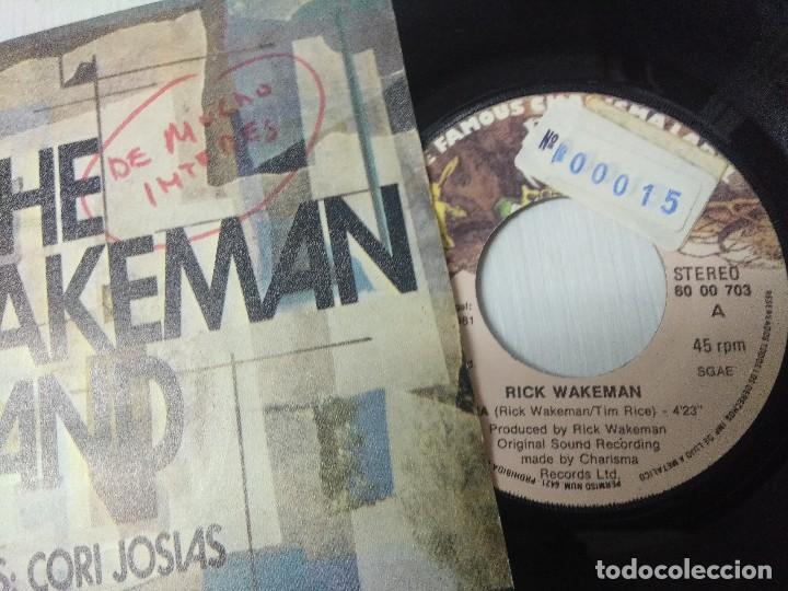 Discos de vinilo: THE RICK WAKEMAN BAND/JULIA/SINGLE. - Foto 2