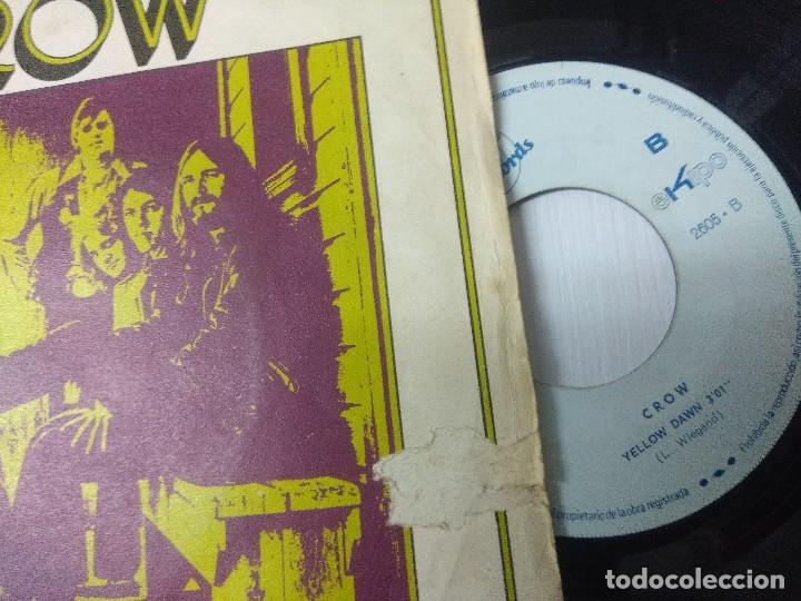 Discos de vinilo: CROW/SOMETHING IN YOUR BLOOD/SINGLE. - Foto 2