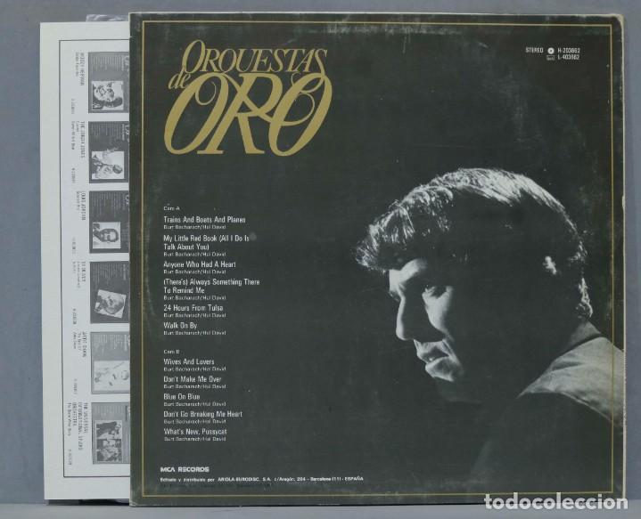 Discos de vinilo: LP. Burt Bacharach. Plays His Hits - Foto 2