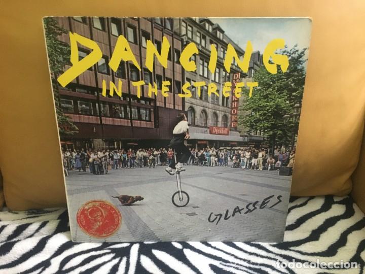 Discos de vinilo: Glasses &lrm;&ndash; Dancing In The Street - Foto 1
