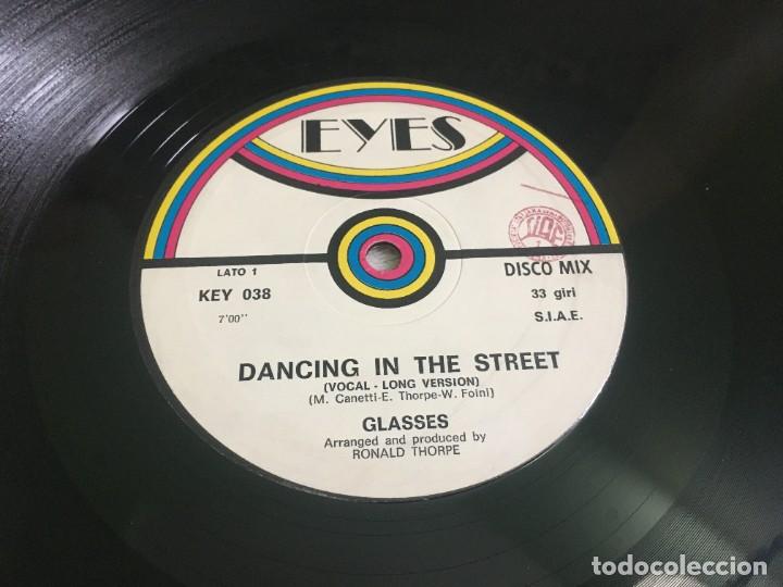 Discos de vinilo: Glasses &lrm;&ndash; Dancing In The Street - Foto 4