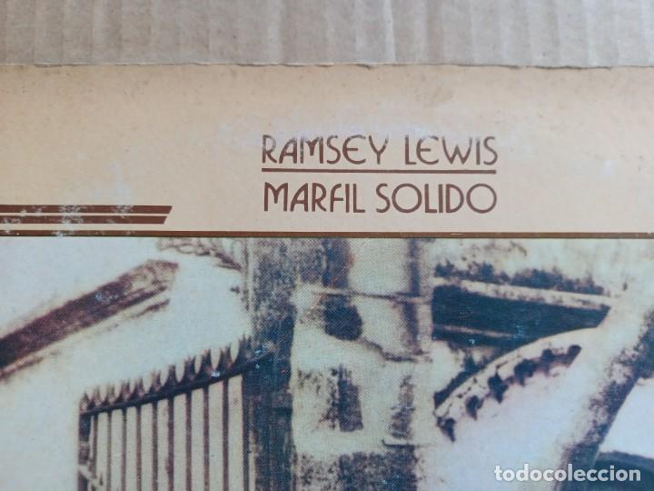 Discos de vinilo: RAMSEY LEWIS - MARFIL SOLIDO ( SOLID IVORY ) LP 1975 EDICION ARGENTINA - Foto 3