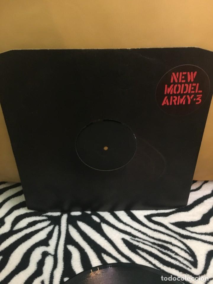Discos de vinilo: New Model Army &lrm;&ndash; Brave New World - Foto 3