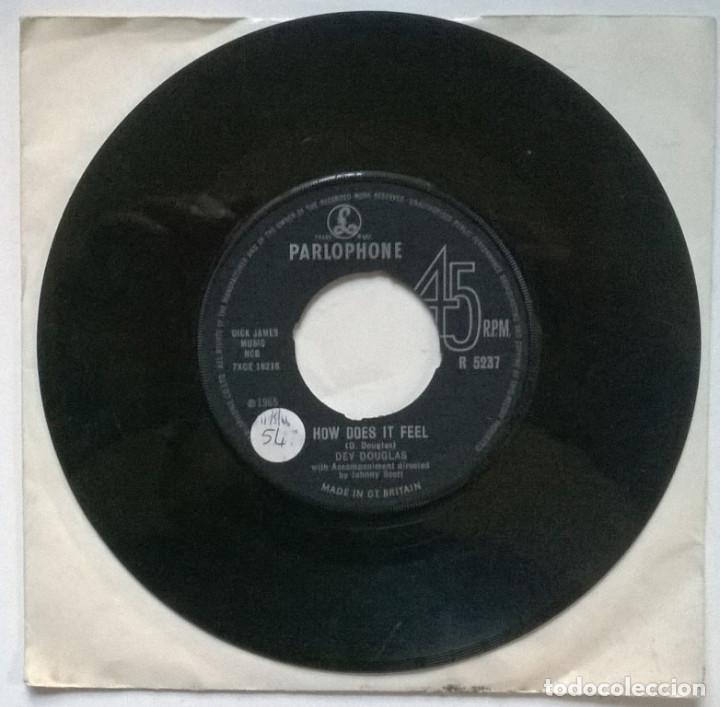 Discos de vinilo: Dev Douglas. I dont Know/ How does it feel. Palophone, UK 1965 single - Foto 2