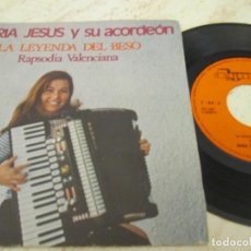 Discos de vinilo: MARÍA JESUS Y SU ACORDEÓN- LA LEYENDA DEL BESO / RAPSODIA VALENCIANA. 1975. PARECE A ESTRENAR