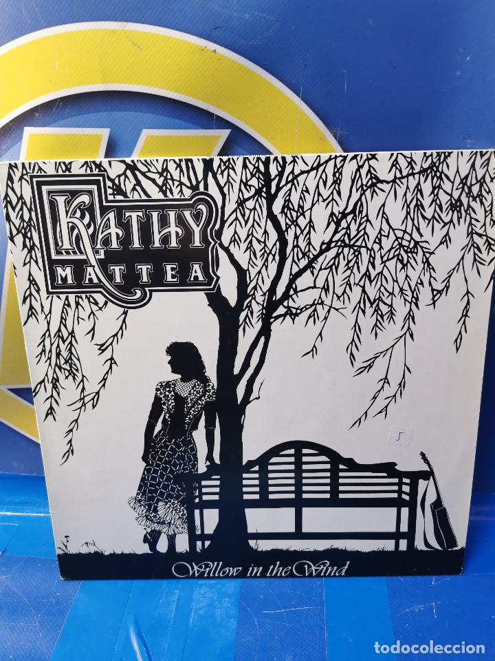 Discos de vinilo: disco LP Kathy Mattea &ndash; Willow In The Wind - 1989 - Foto 1