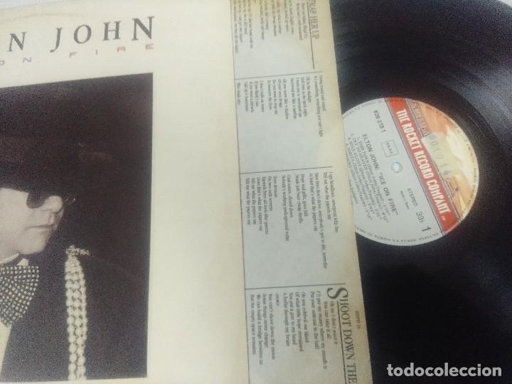 Discos de vinilo: ELTON JOHN/ICE ON FIRE/VINILO. - Foto 2