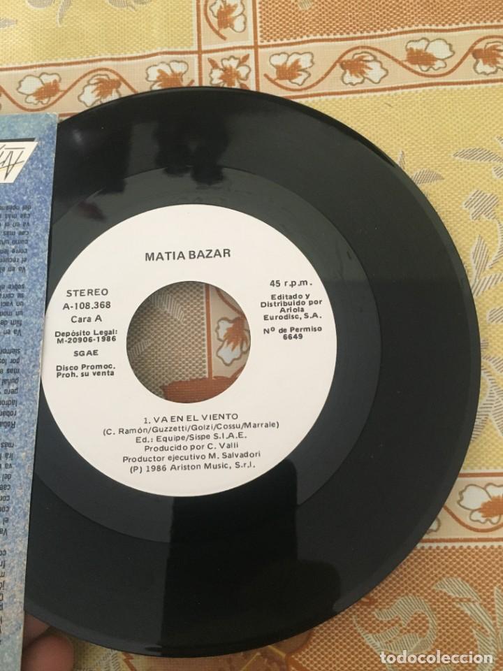 Discos de vinilo: Matia Bazar &lrm;&ndash; Va En El Viento - Foto 3