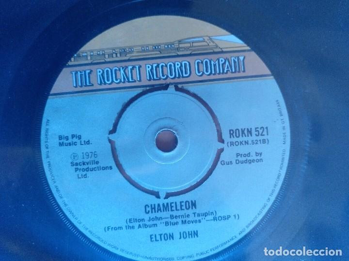 Discos de vinilo: ELTON JOHN CHAMELEON SINGLE UK SIN PORTADA - Foto 1