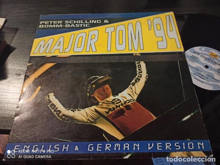 Discos de vinilo: PETER SCHILLIING & BOMMBASTIC - MAJOR TOM 94 - MAXI MAX 1994 TECHNO - Foto 1
