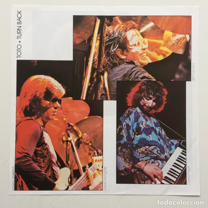 Discos de vinilo: Toto &lrm;&ndash; Turn Back , Holanda 1981 CBS* - Foto 4